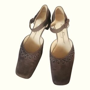 Salvatore Ferragamo Women's Suede Leather Vintage Brown Square Toes Pumps  9 2A